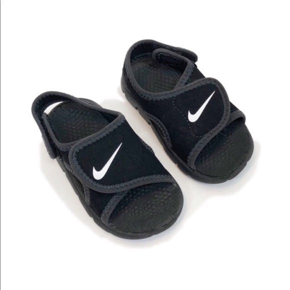 nike sandals size 5